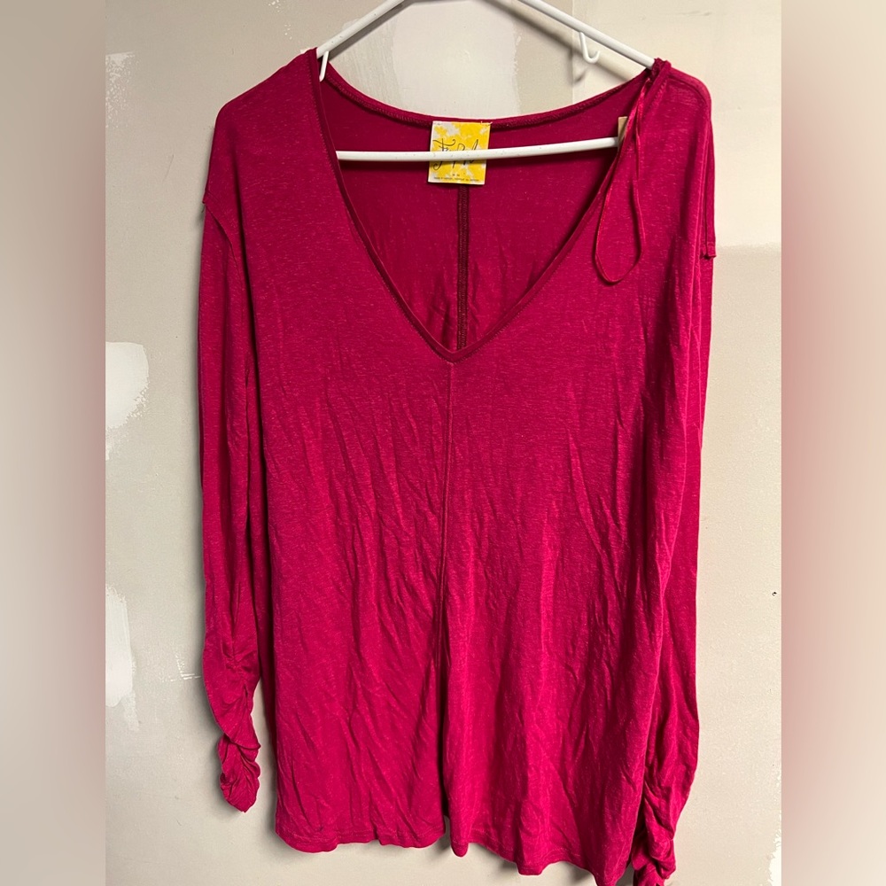 Free people size medium women’s magenta top